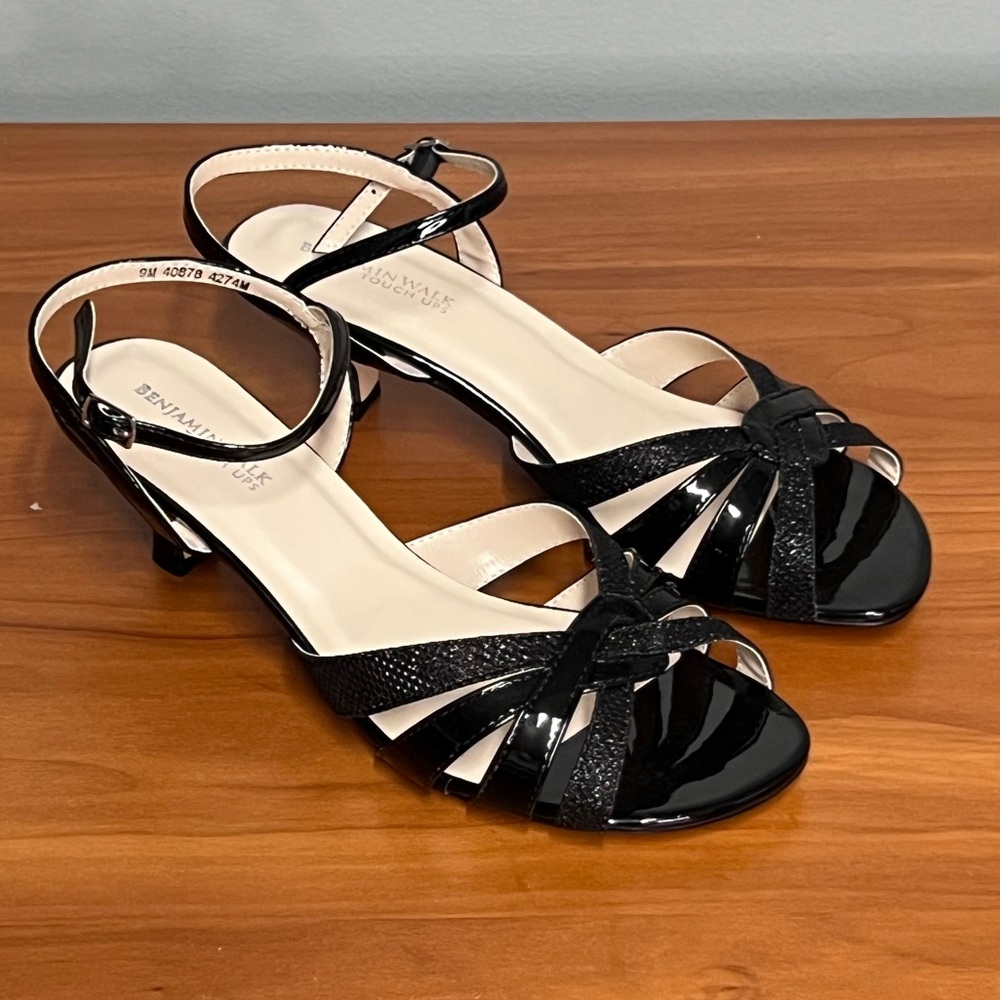 Touch Ups By Benjamin Walk Jane Black Ankle Strap Sandal Size 9 NWOB - Picture 3 of 10
